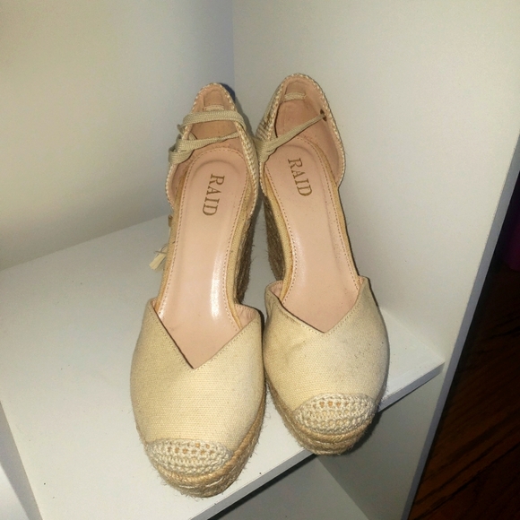 ASOS RAID Dorian ankle tie espadrilles in natural canvas - Picture 6 of 8